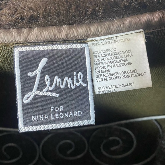 Lennie for Nina Leonard faux fur collared button up sweater size L - Picture 7 of 8